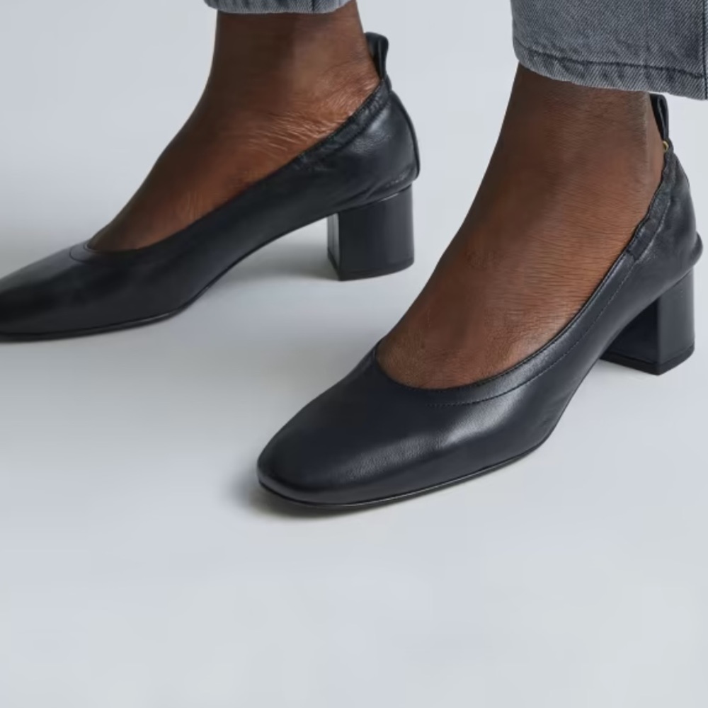 Everlane DAY HEEL in black French Girl Classic Low heels